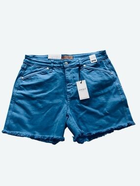 Judy Blue Mid Rise Sky Blue Garment Dyed Denim Shorts NWT Frayed Hem Stretch XL